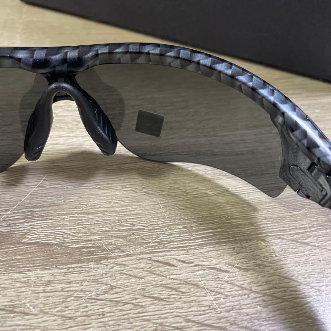 レーダーロックパス　カーボンファイバー　ブラック