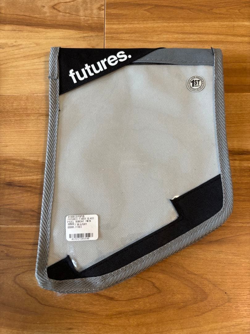 gon sama PYZEL BOBCAT TWIN ツインフィン