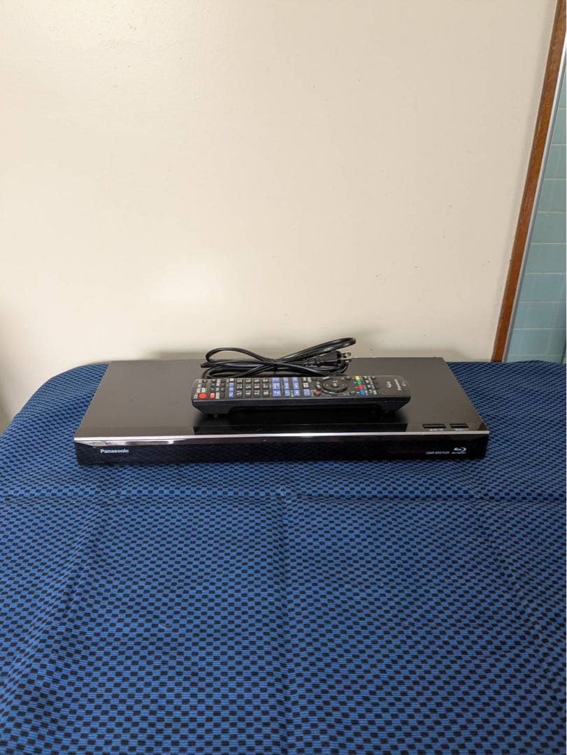 【16】Panasonic ブルーレイレコーダー リモコン付き