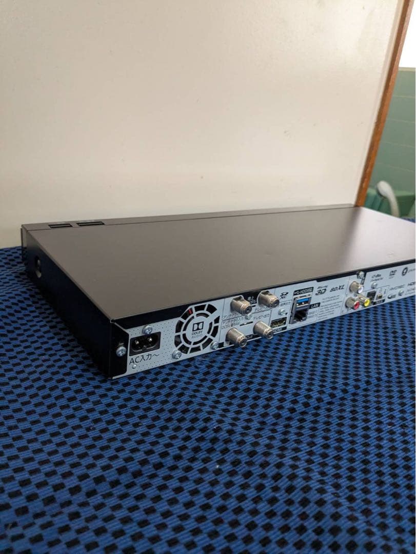 【16】Panasonic ブルーレイレコーダー リモコン付き