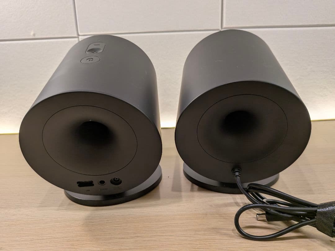 スピーカー・ウーファー Razer Nommo v2 x & WIRELESS CONTROL POD