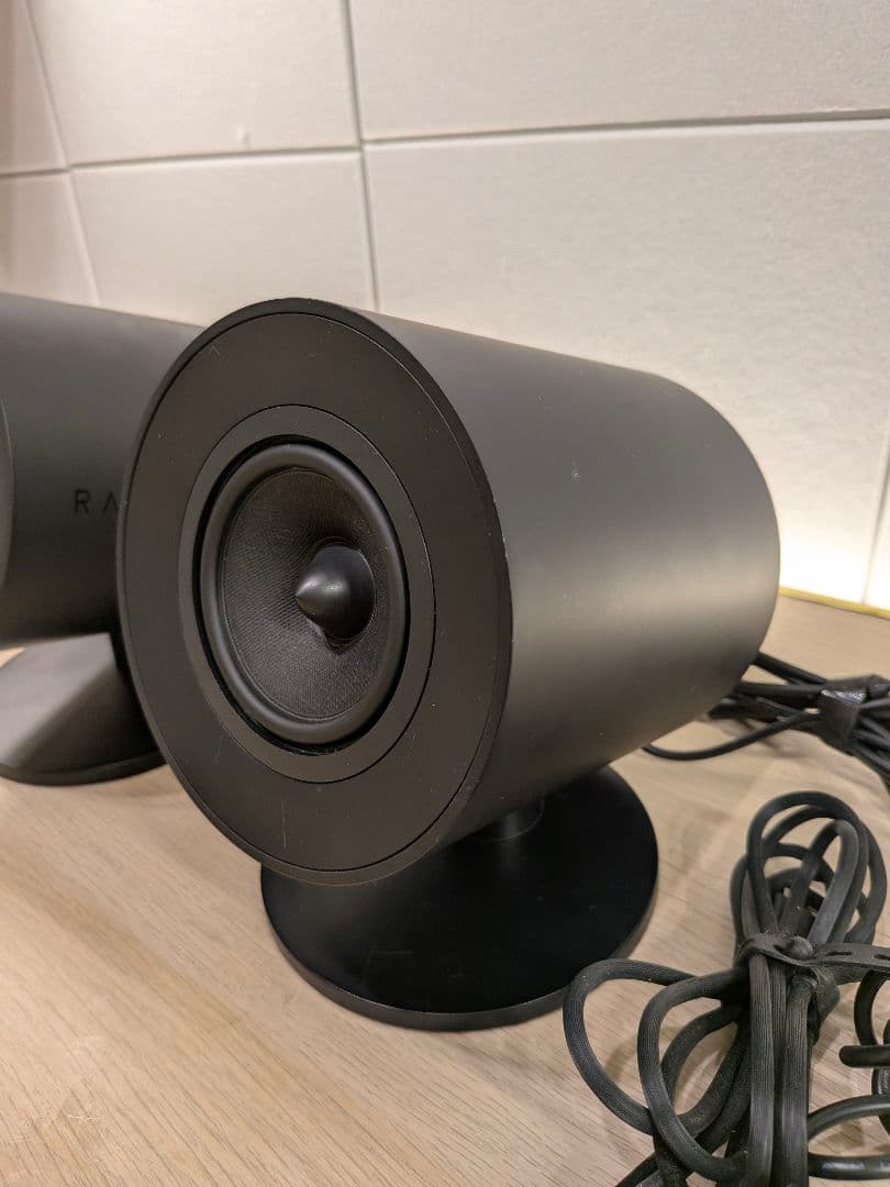 スピーカー・ウーファー Razer Nommo v2 x & WIRELESS CONTROL POD