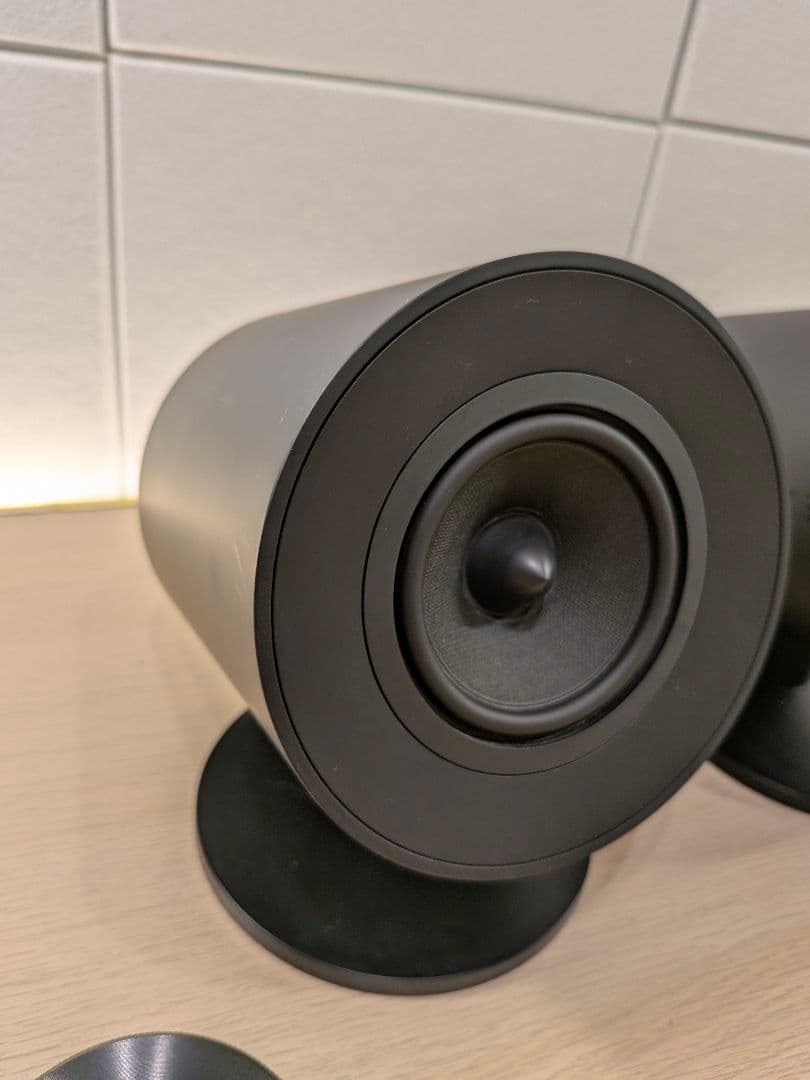 スピーカー・ウーファー Razer Nommo v2 x & WIRELESS CONTROL POD