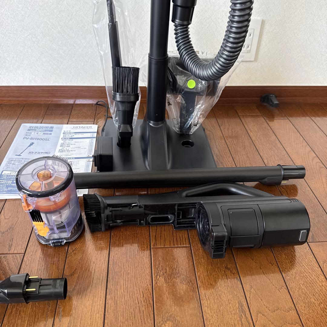 日立充電式掃除機　PV-BH900SL 2024年製