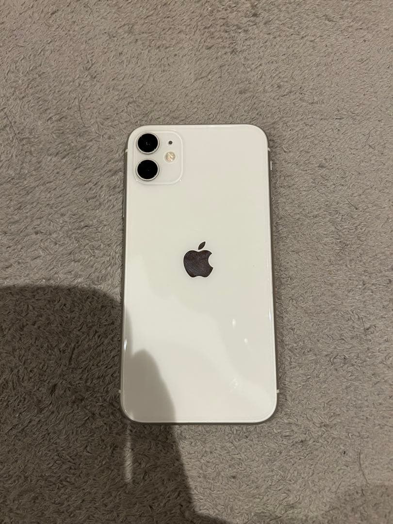 iPhone 11 64㎇　ホワイト　iFace付