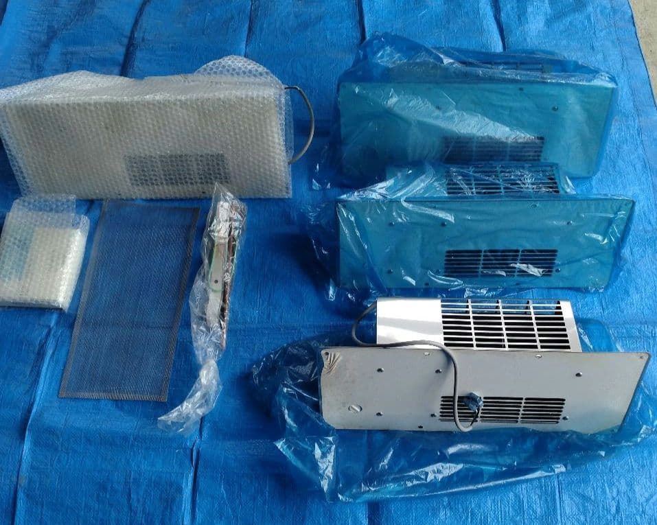 床下換気扇４台モイスコジャパン　コントローラー付　未使用