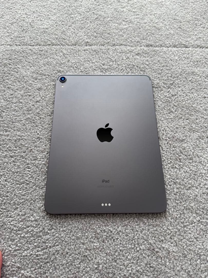 iPad Pro 11インチ 256GB (第1世代) + アクセサリ x 3点