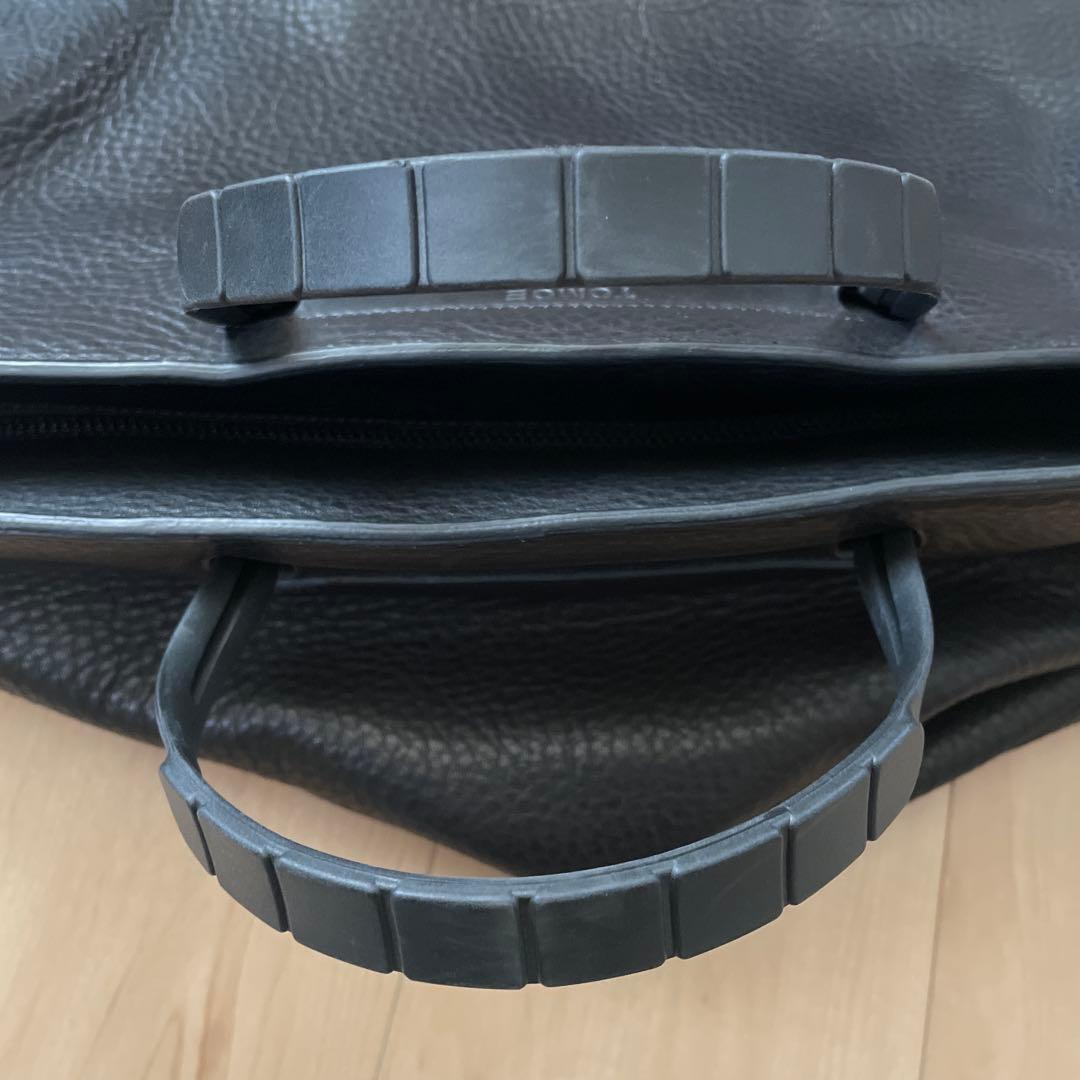 TOMOE ブラック　レザー ボストンバッグ