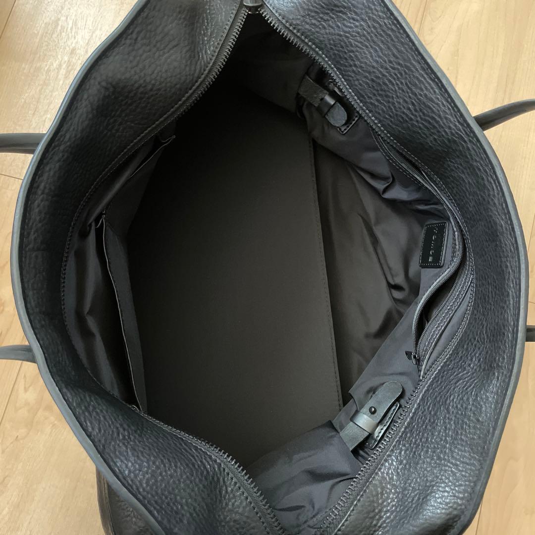 TOMOE ブラック　レザー ボストンバッグ