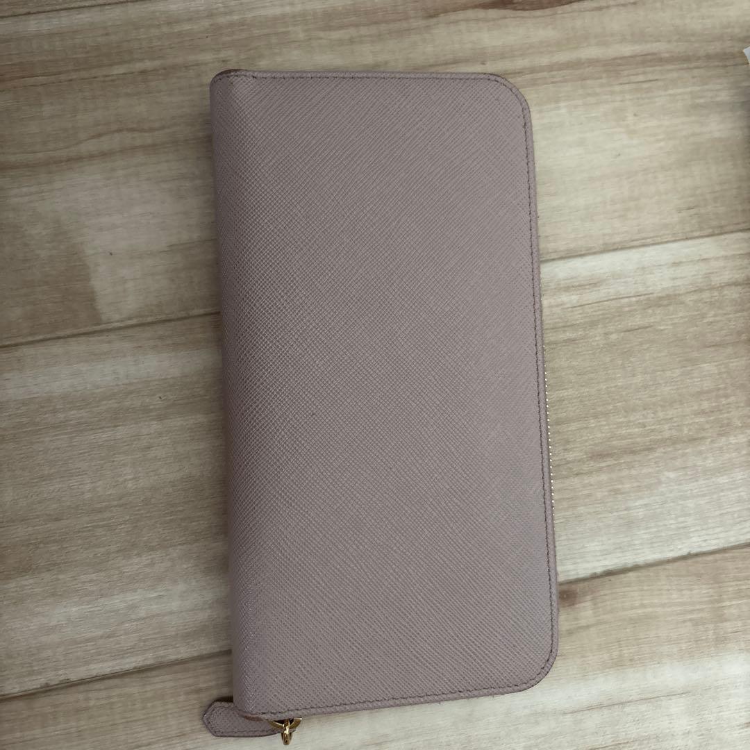 株*リ様 PRADA サフィアーノ　長財布