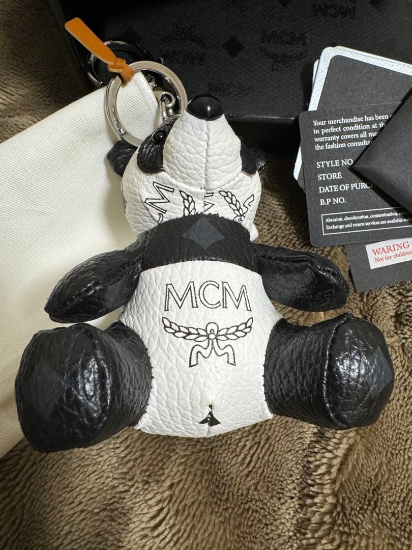 MCM キーホルダー バッグチャーム パンダ