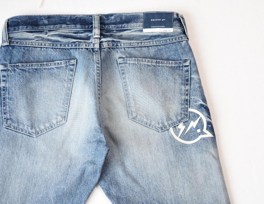 DENIM BY VANQUISH & FRAGMENT リペア加工デニムパンツ