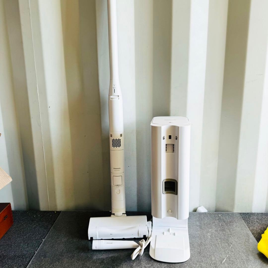 718美品！最新モデル パナソニック セパレート型コードレス掃除機 1.5kg！