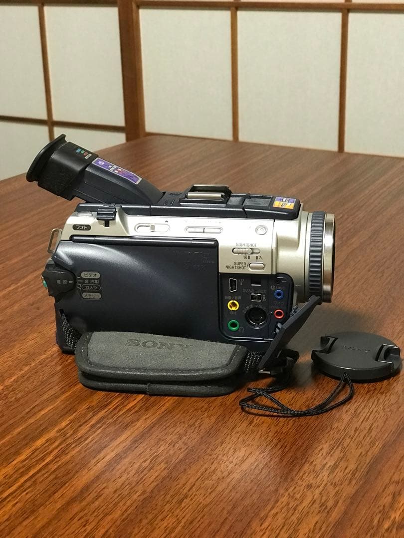 ソニービデオカメラDCR-TRV30