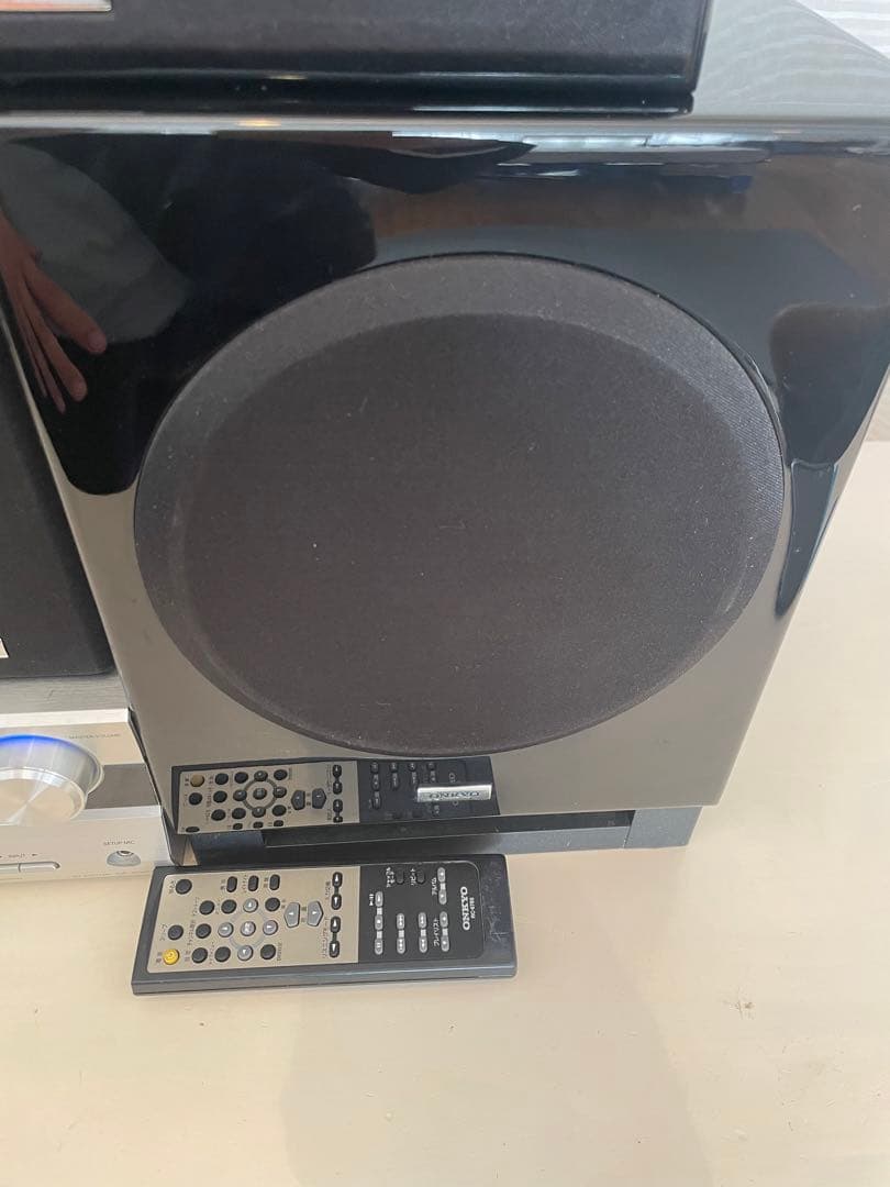 ONKYO製2.1chホームシアターシステムBASE-V30HDX(B)