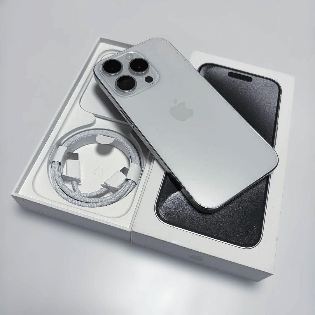 Apple iPhone 15Pro ホワイト 128GB 本体