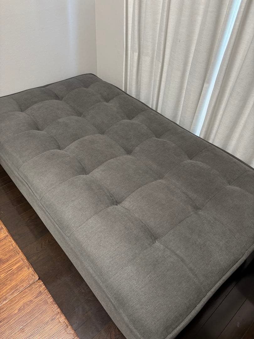 【匿名配送】【送料込み】モダンデコ　ソファーベット 3人掛け ローソファー