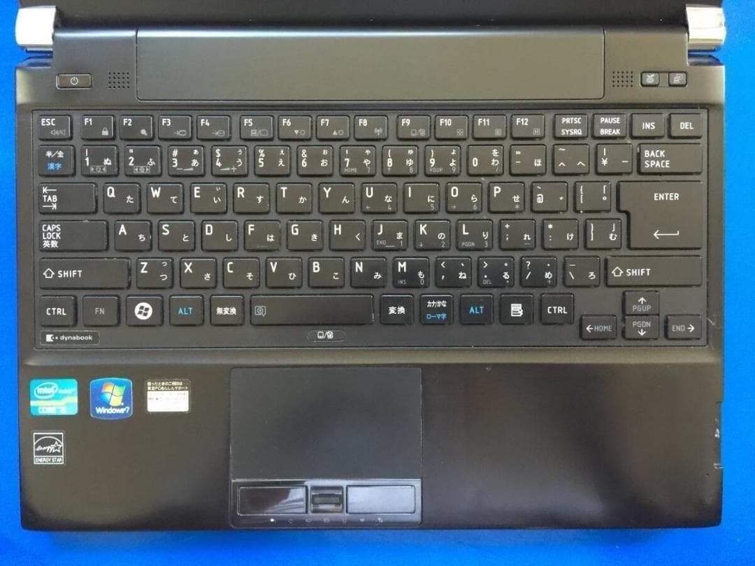 東芝 dynabook R731/W2MB 13.3型コンパクトノートパソコン