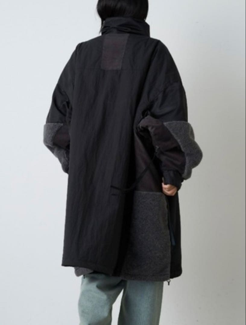 ★新品未使用★今期品　etsinta/モンスター中綿オーバーコート