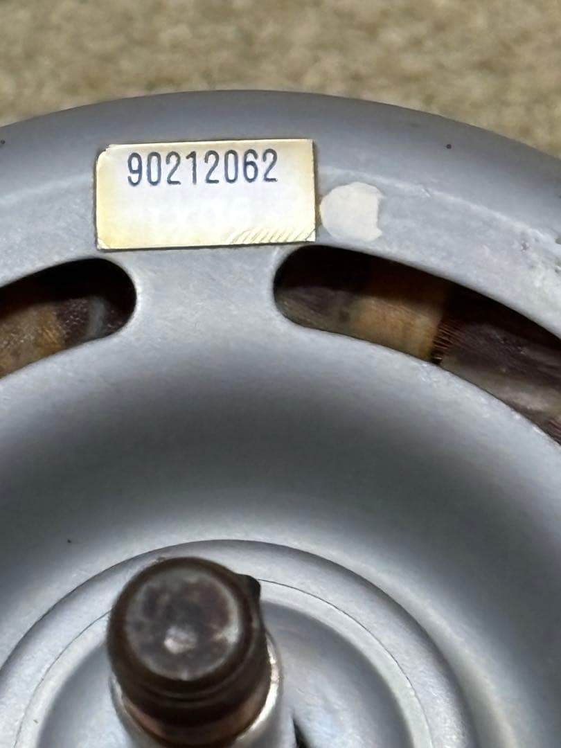 富士工業レンジフードゴムブッシュ付3速モーター中古再生品品番90212062