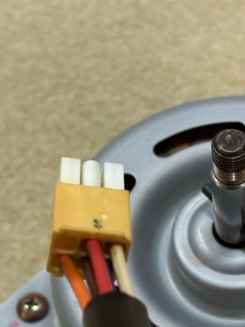 富士工業レンジフードゴムブッシュ付3速モーター中古再生品品番90212062