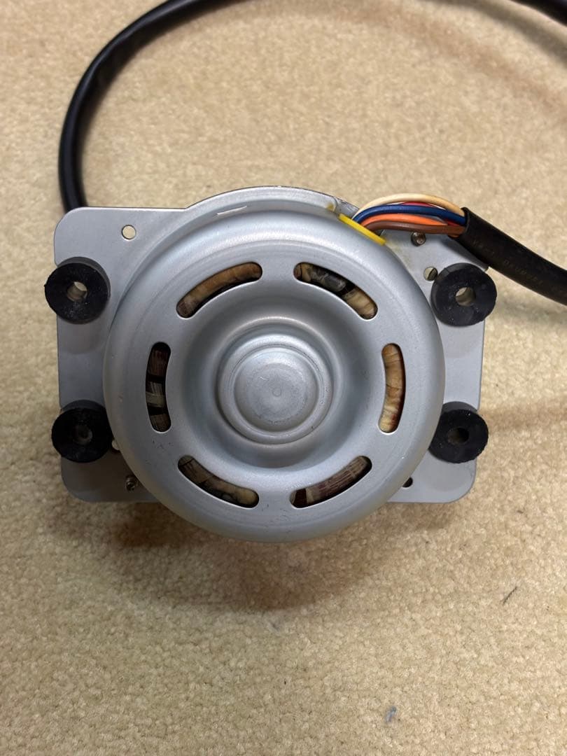 富士工業レンジフードゴムブッシュ付3速モーター中古再生品品番90212062