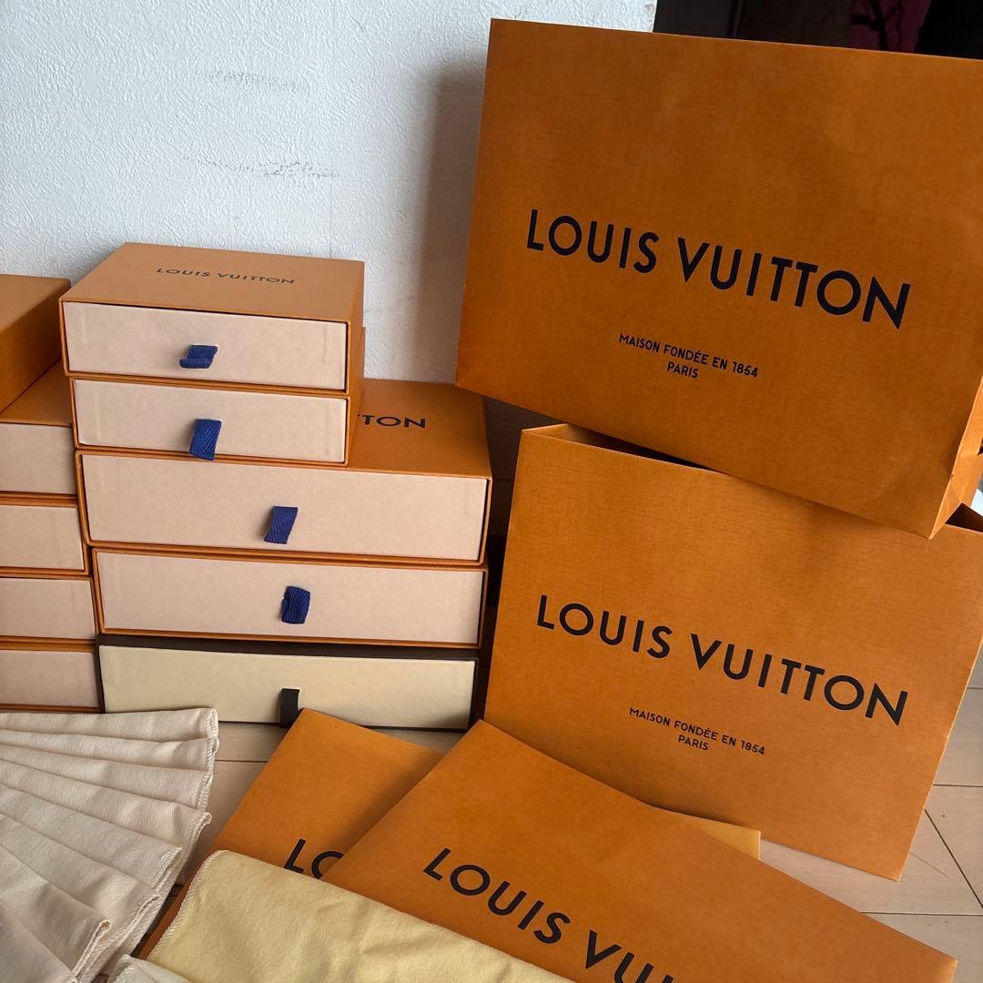 ルイヴィトン ショップ袋、箱まとめ売り