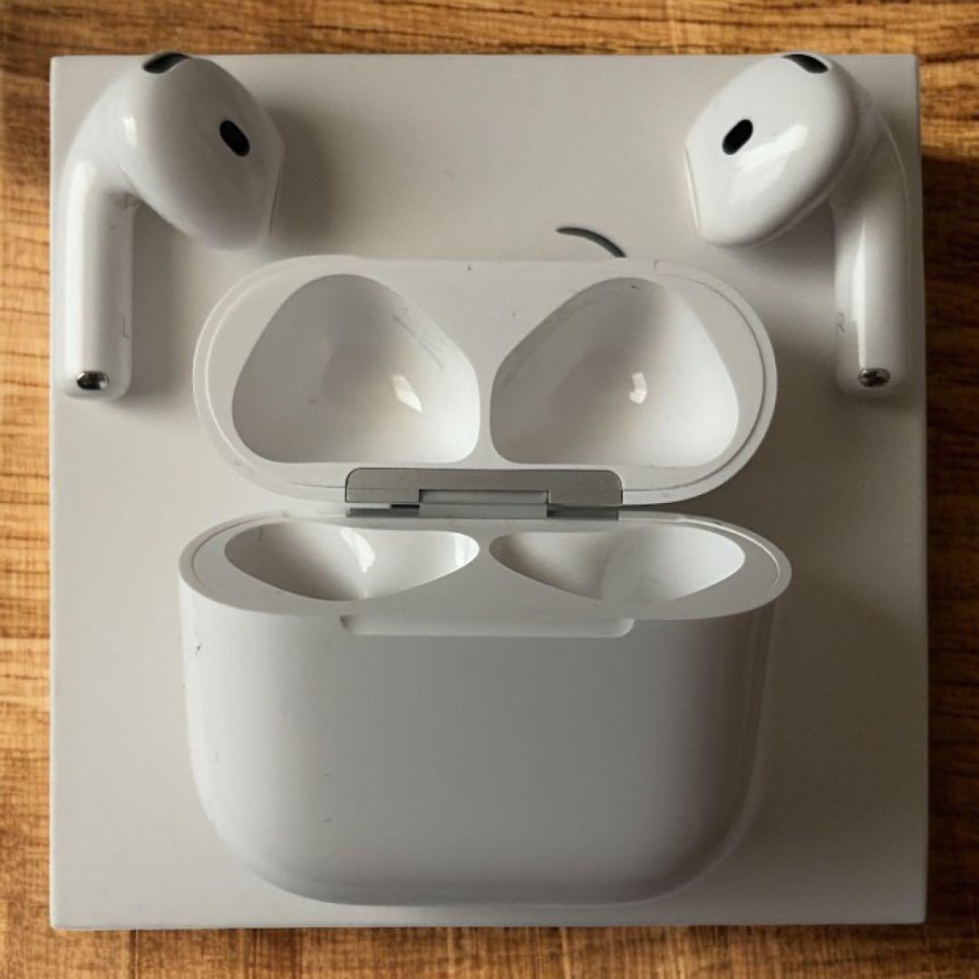 Apple AirPods 4ノイズキャンセリング機能付き