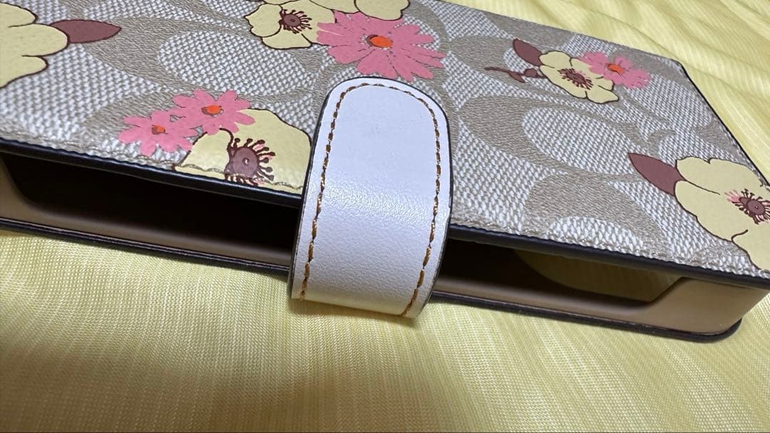 COACH iPhone 14 Pro 手帳型ケース 花柄
