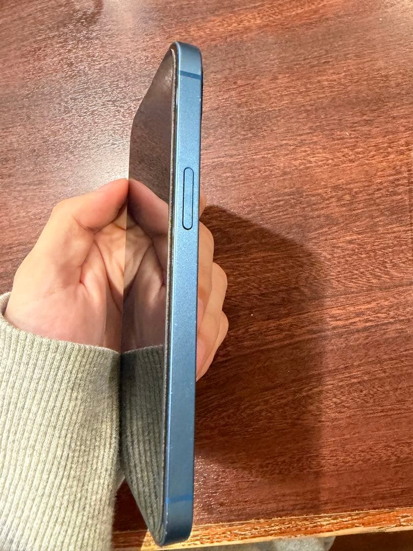 iPhone 13 ブルー 128 GB SIMフリー　 値下げしました！