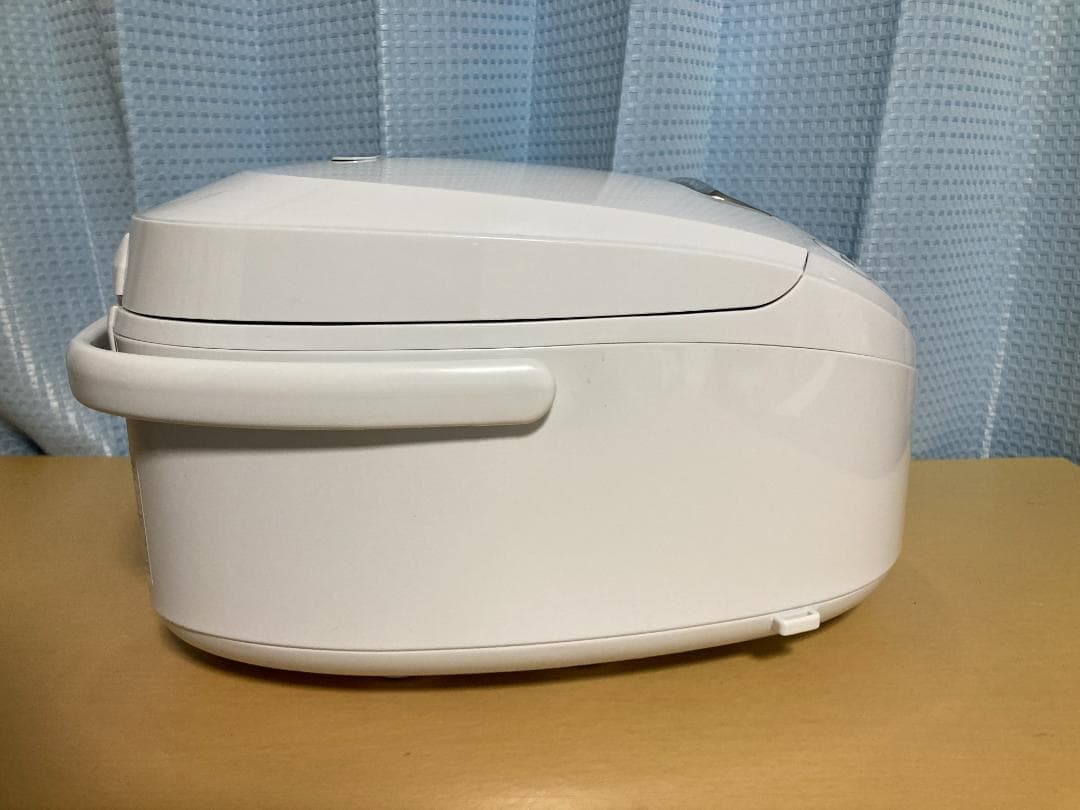 ★美品★2024年製　TIGER JPW-Y100 IHジャー炊飯器 1.0L