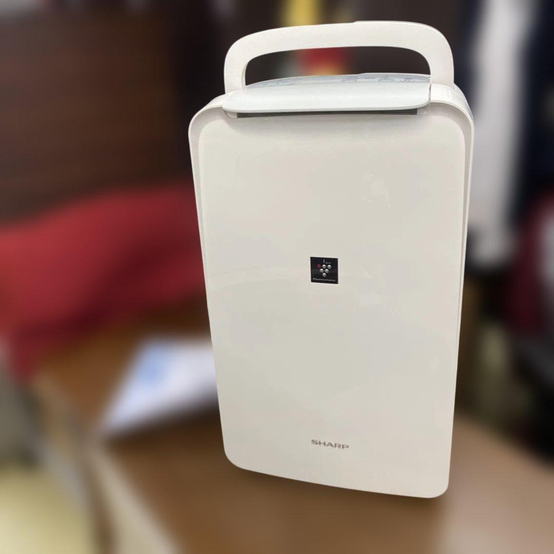 h*ご様 269 シャープ 衣類乾燥除湿機 CV-N71-W 2023年製