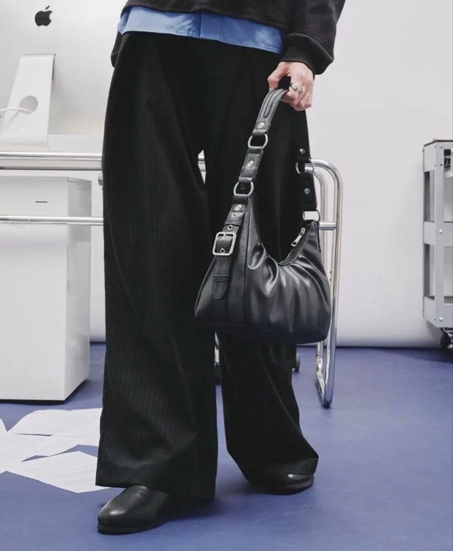 selle glant サイドデザインタックハーフムーンバッグ