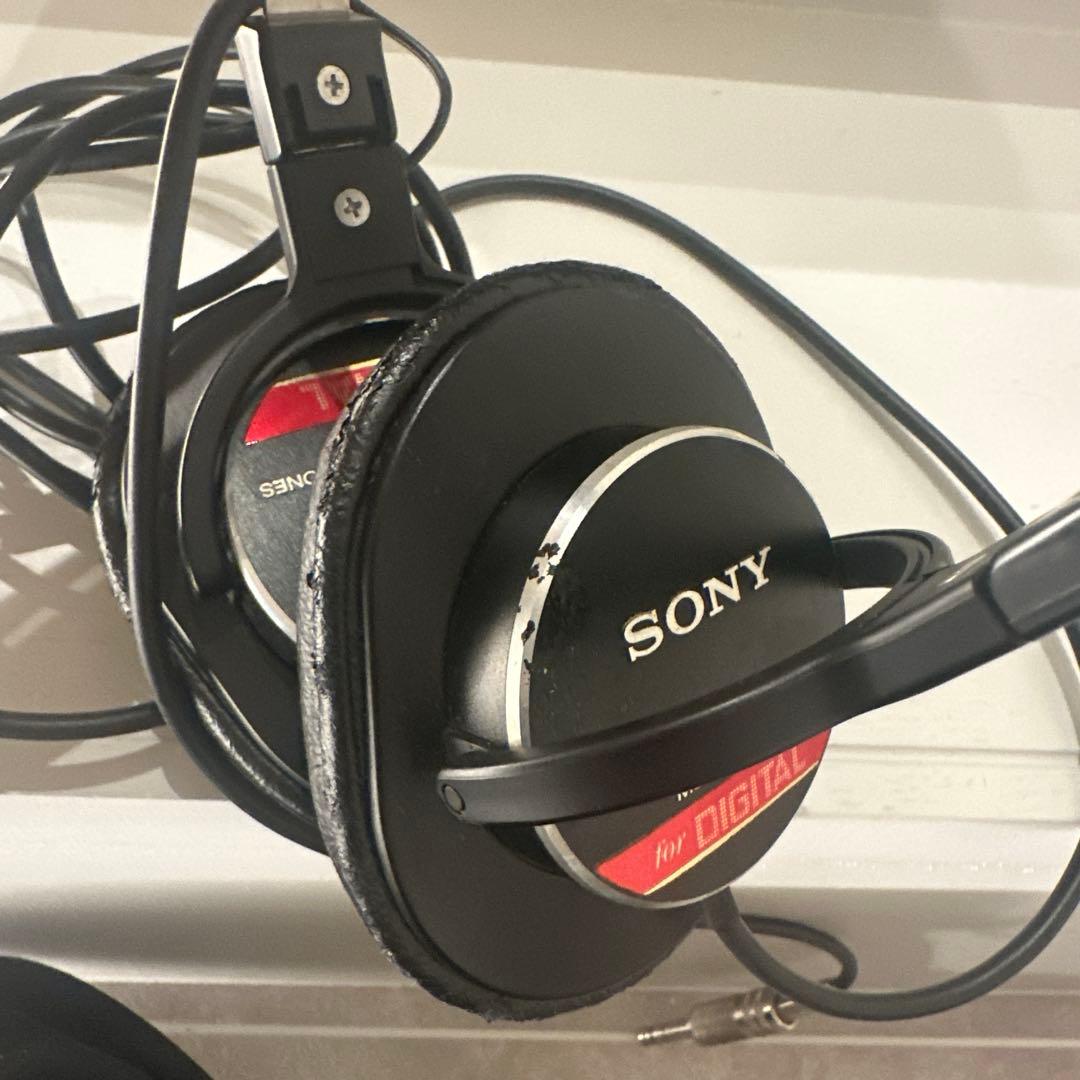 naoSONY MDR-CD900ST ダイナミックステレオヘッドフォン