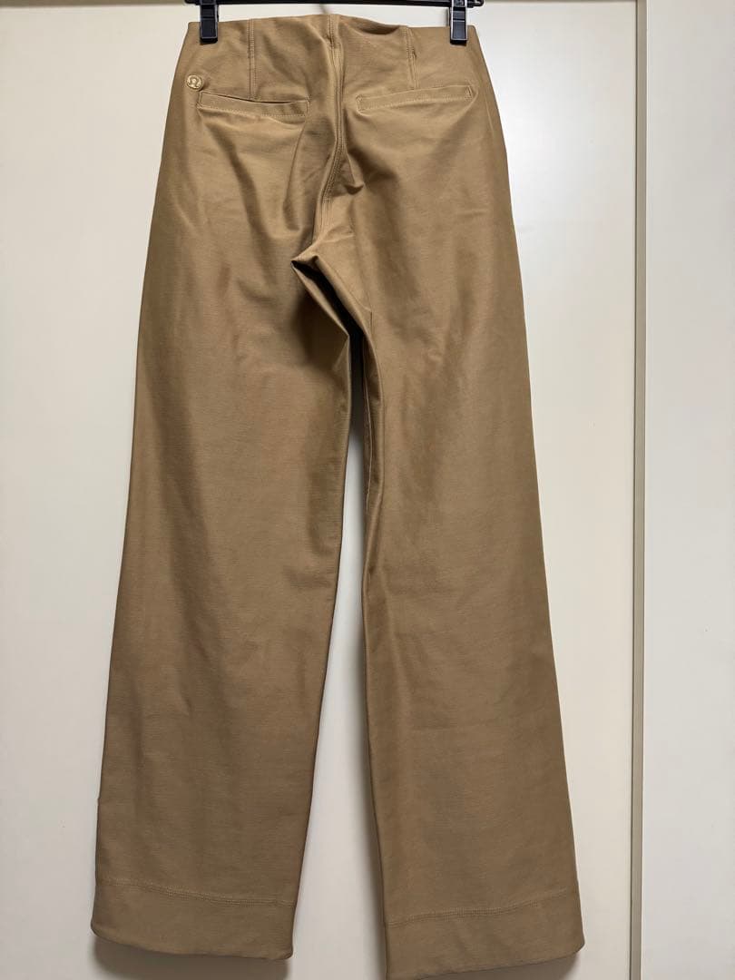 Lululemon Utilitechリラックスフィット ミッドライズトラウザー