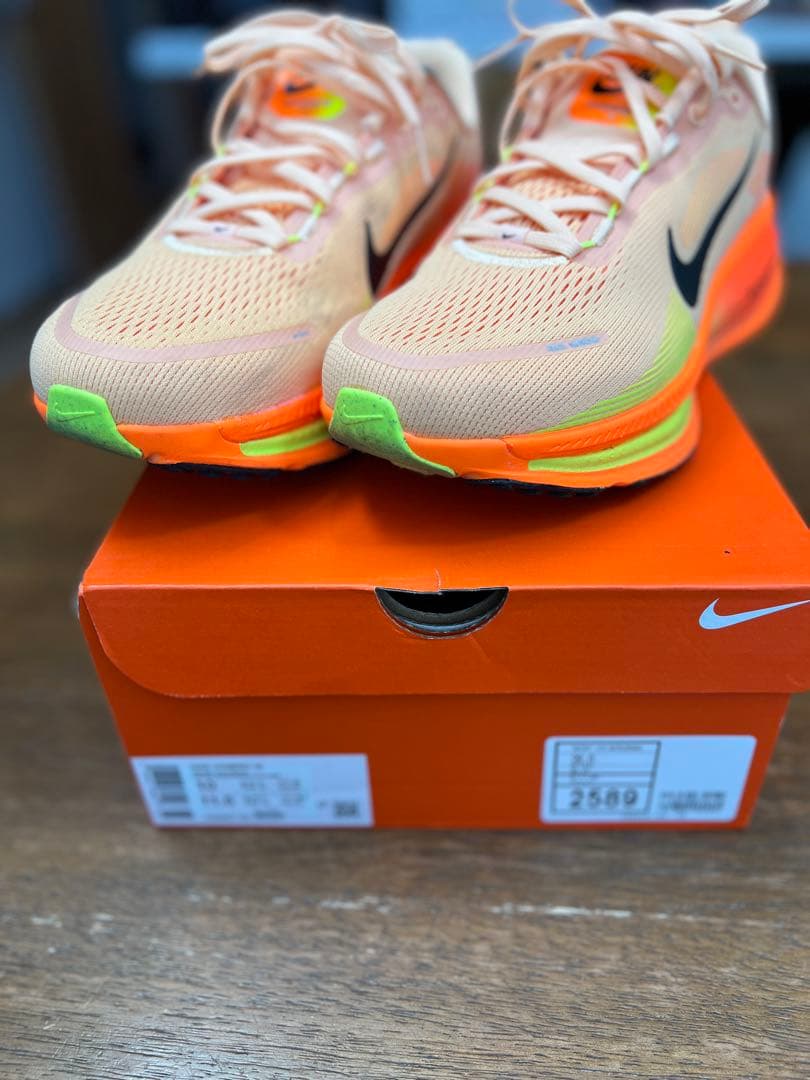 Nike ボメロ18 28.0ランニングシューズ ピーチオレンジ サイズ