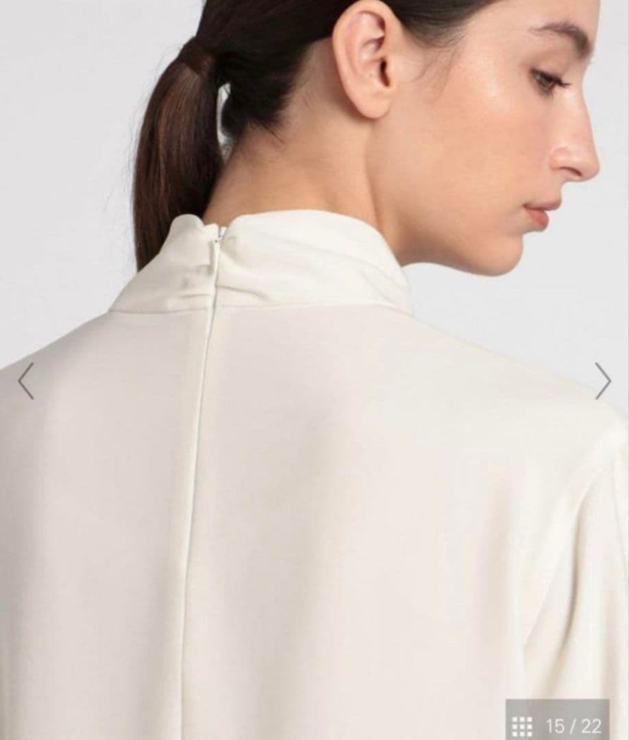 美品 セオリーリュクス 洗えるツイストカラーブラウス ダスティセダー 38