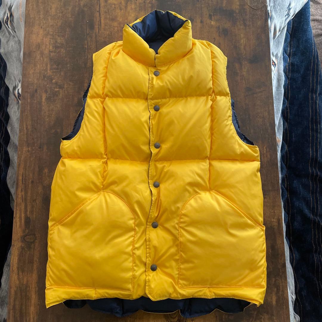 シェラデザイン　ビームスプラス別注　リバーシブルダウンベスト