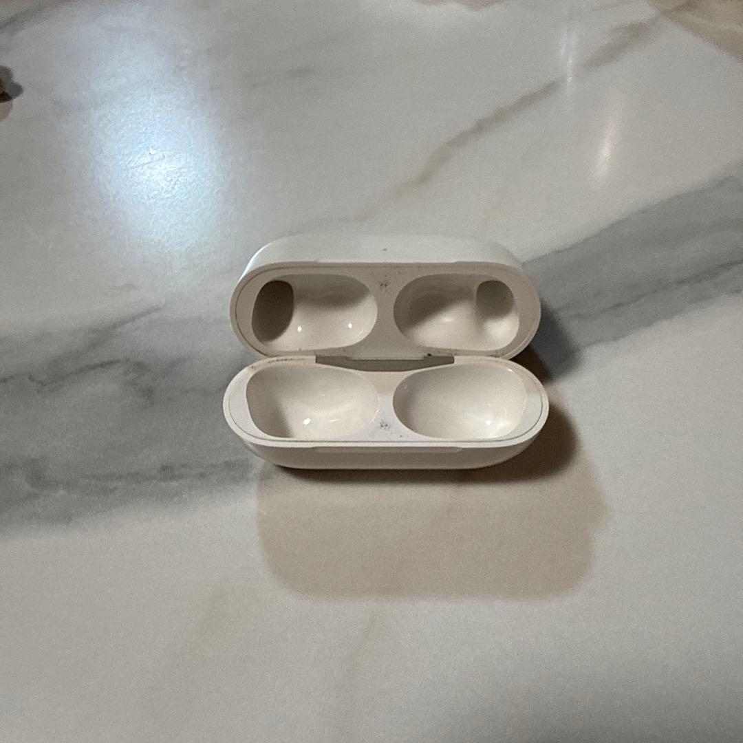 AirPods Pro 2 第二世代　Lightning