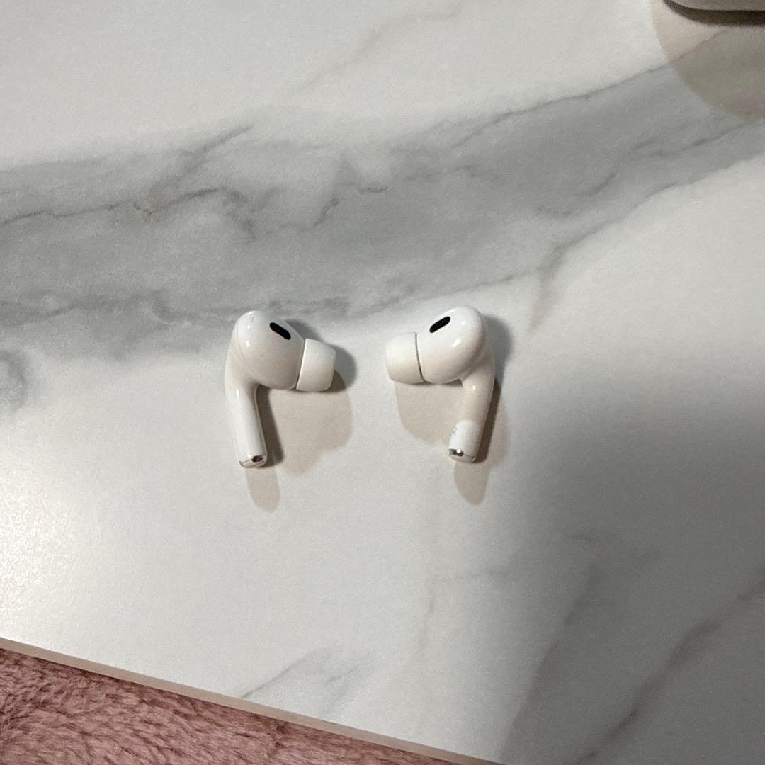 AirPods Pro 2 第二世代　Lightning