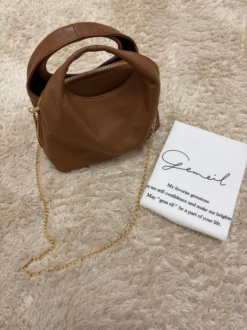 gemeil レイヤーチェーンバッグ キャメル