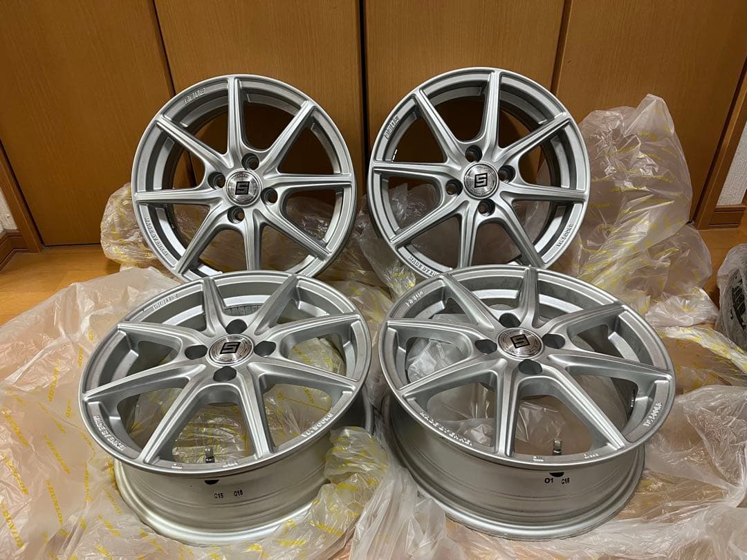 15インチ　5.5J 4穴　100ピッチ　+43 アルミホイール　4本セット