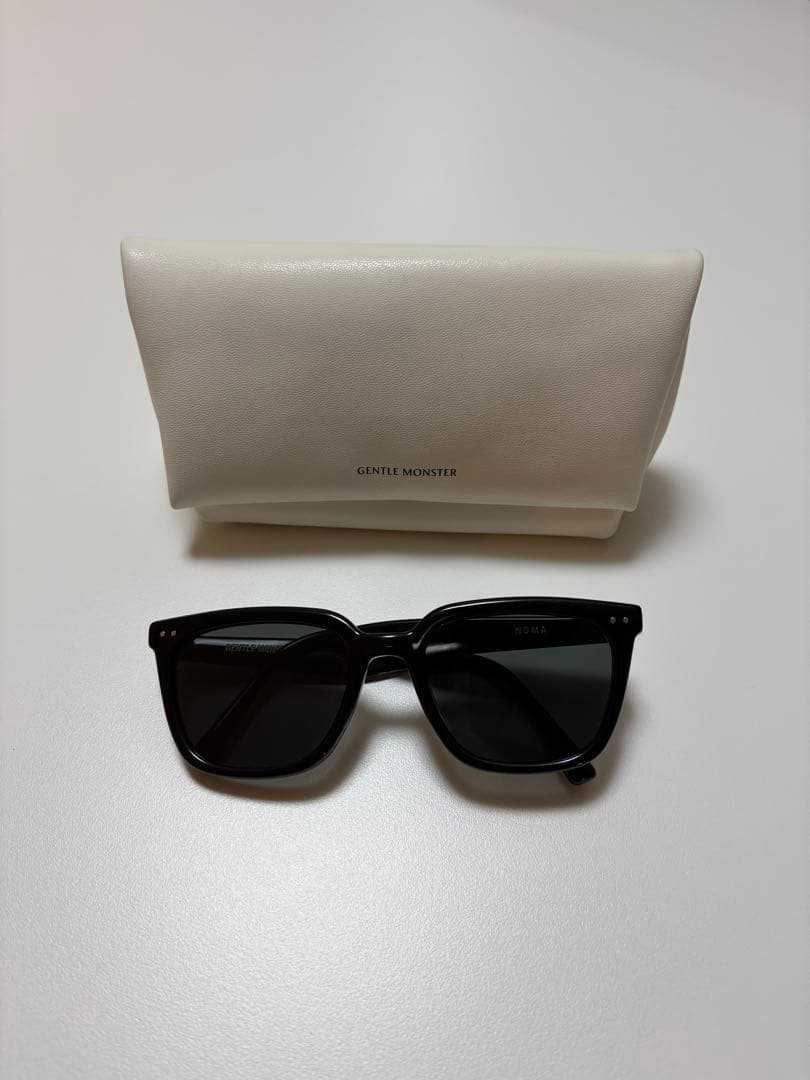 小物 GENTLE MONSTER Noma01