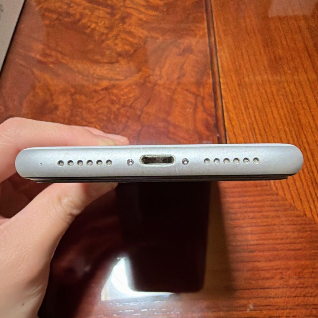 iPhoneXR 本体 64GB ホワイト