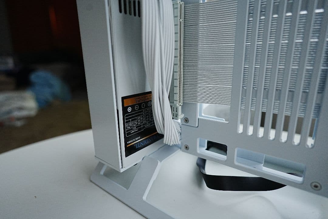 【美品希少】XTIA Xprot-mini Flex電源とCPUクーラー付き！