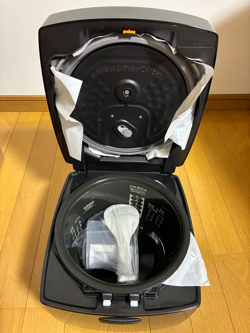 三菱 電機 炊飯器 NJ-VP10G-B 5.5合炊き 炭炊釜 25年製