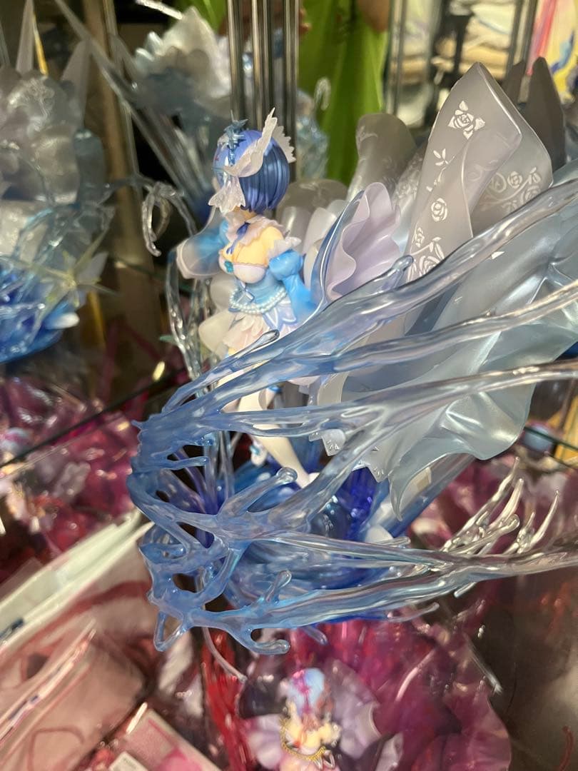 渋谷スクランブル　リゼロ レム フィギュア crystal dress ver