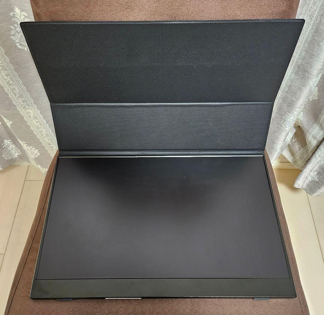 タッチディスプレイ　15インチ　モバイル　カバー付き