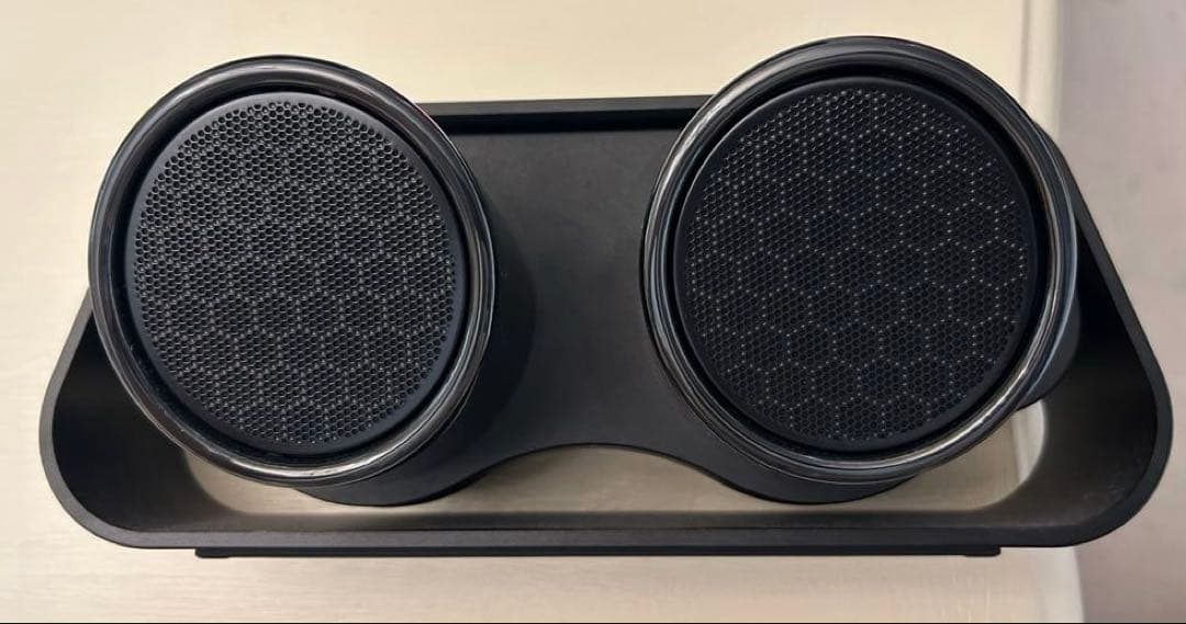 ポルシェ 911 GT3 マフラー型スピーカー