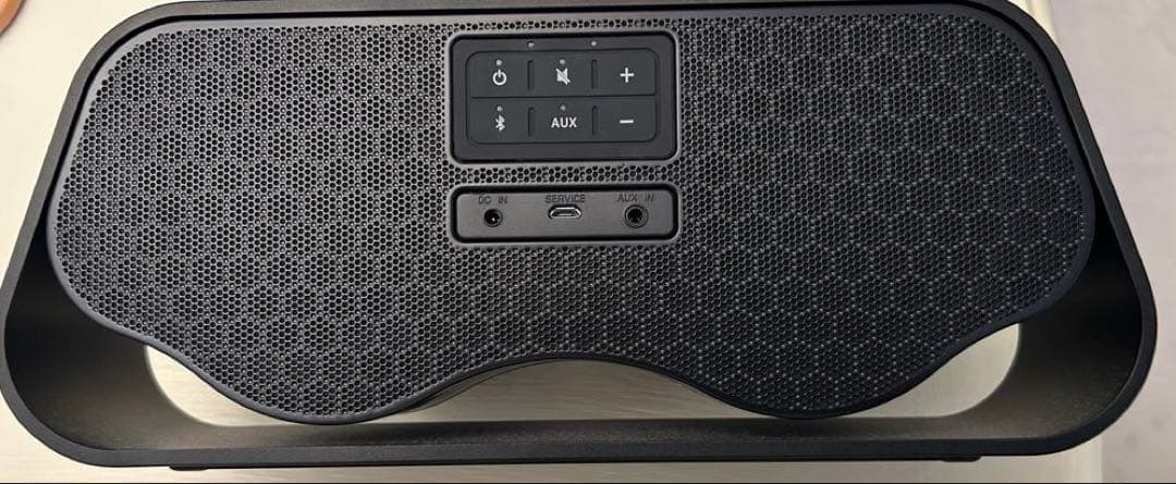 ポルシェ 911 GT3 マフラー型スピーカー